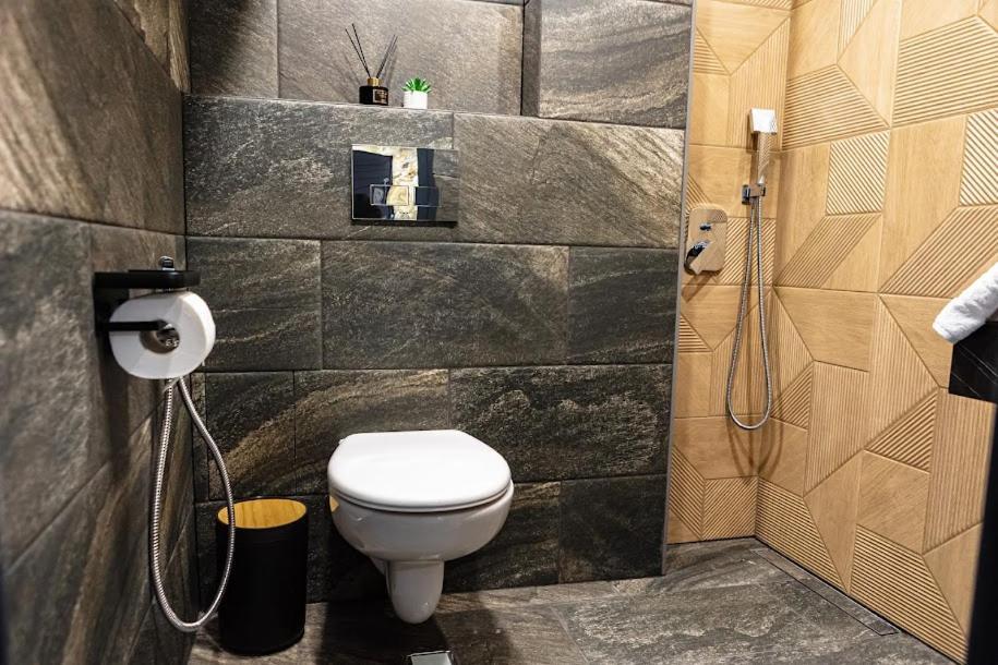 Luximo Room Veliko Tŭrnovo Eksteriør bilde