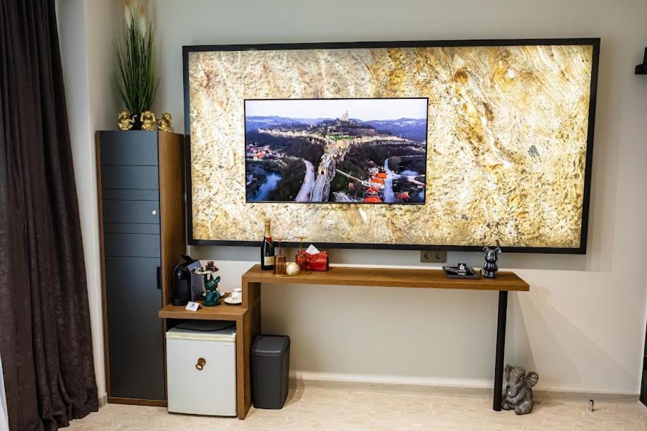 Luximo Room Veliko Tŭrnovo Eksteriør bilde